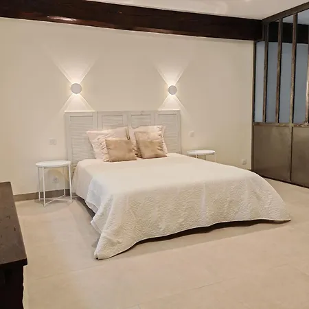Semesterbostad Mandaline Avec Jacuzzi Interieur *