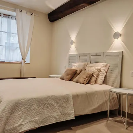 Mandaline Avec Jacuzzi Interieur * Saint-Georges-de-Luzençon