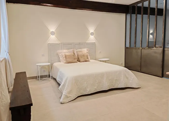 Semesterbostad Mandaline Avec Jacuzzi Interieur *